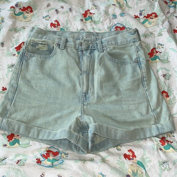 AEO Mom Shorts - Picture 3 of 5